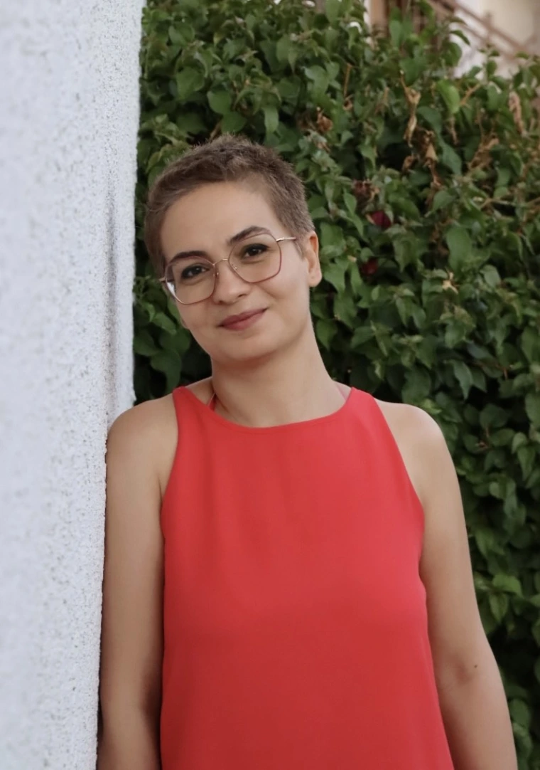 Headshot of Alyeh Mehin Jafarabadi.